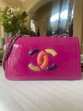 Chanel lipstick flap shoulder or crossbody REPAIRED FUCHSIA multicolor CC patent